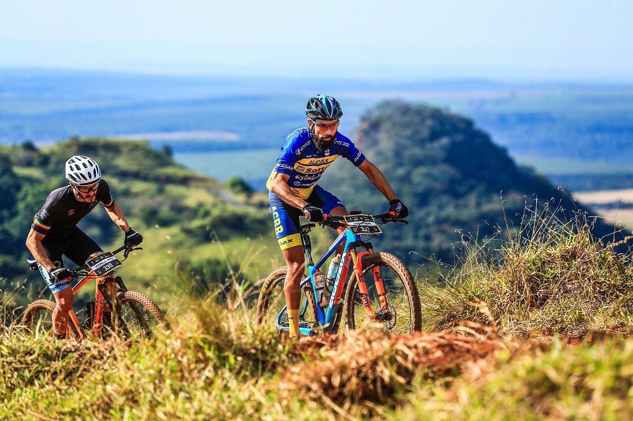 bike, cycling, adventure-7903946.jpg